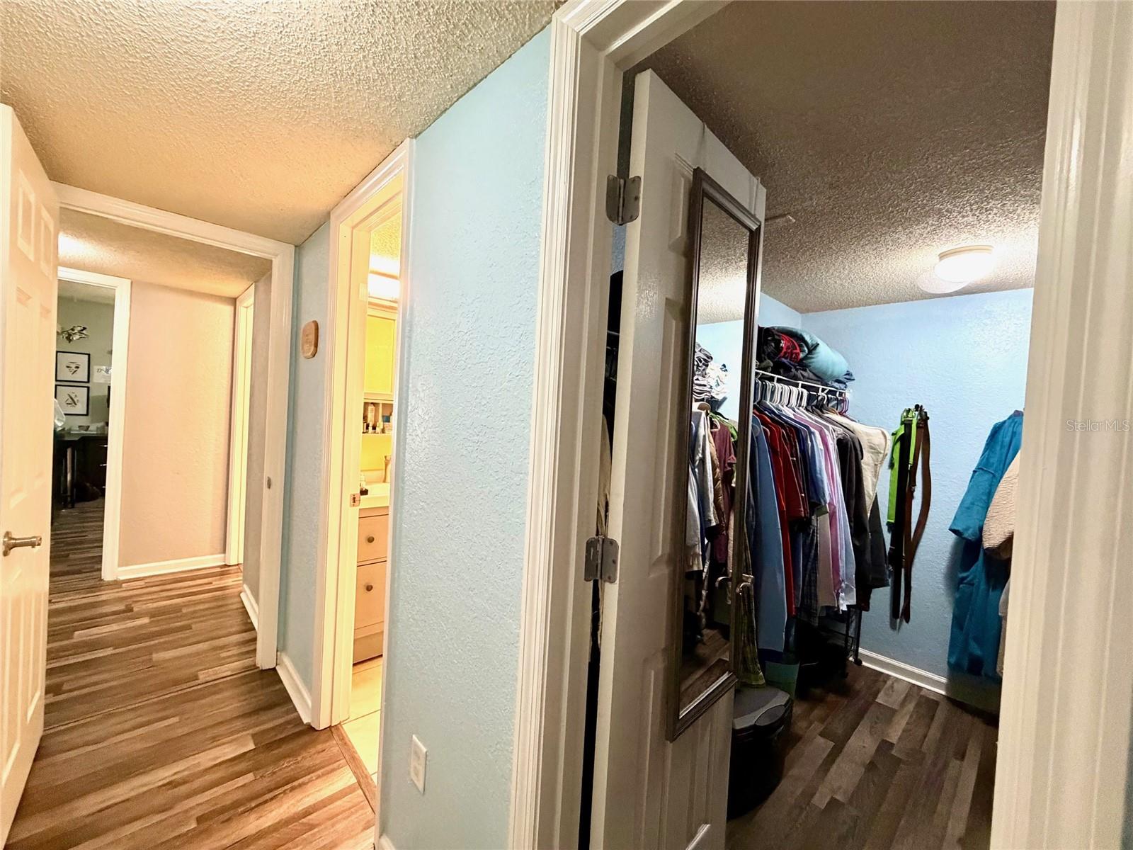 Image 11 of 26 For 1810 23rd Boulevard 180