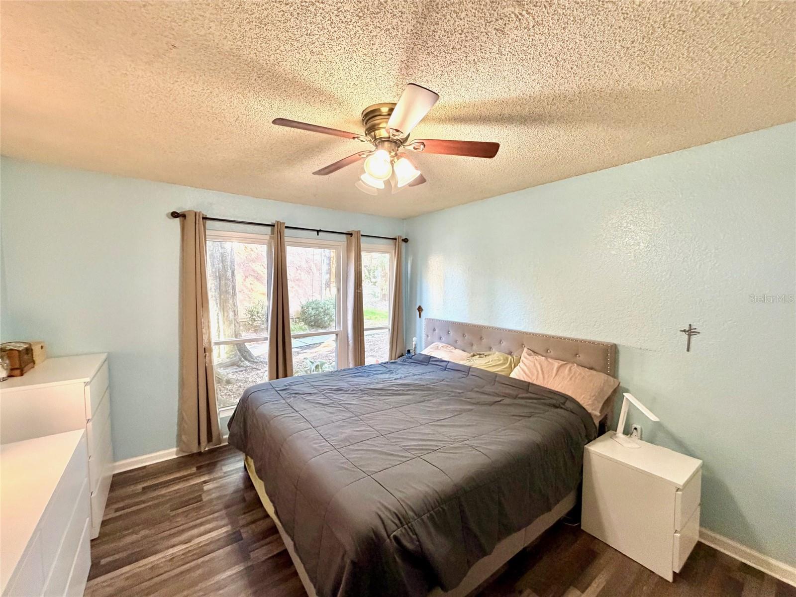 Image 12 of 26 For 1810 23rd Boulevard 180