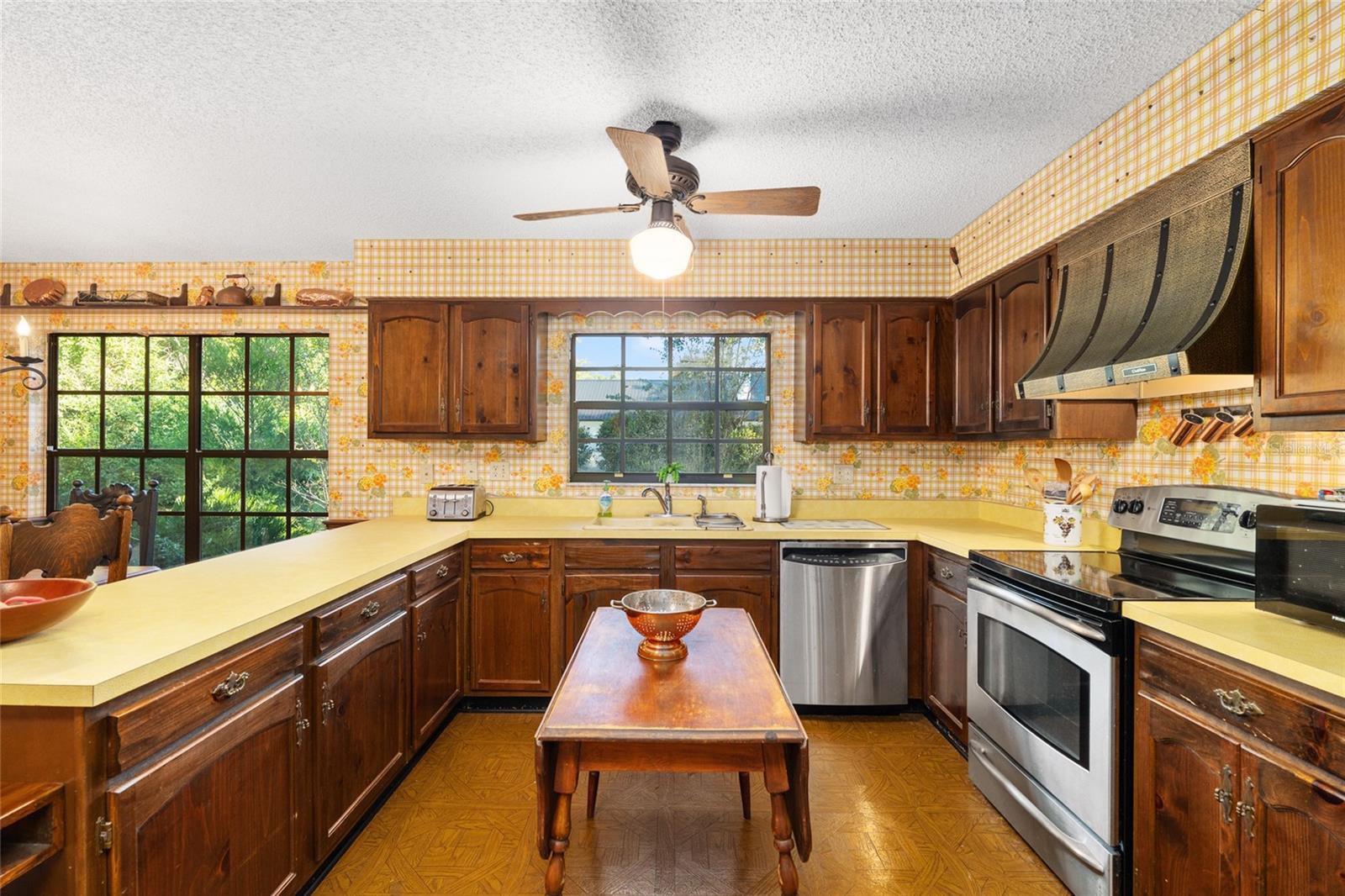 Image 29 of 84 For 3925 17th Street