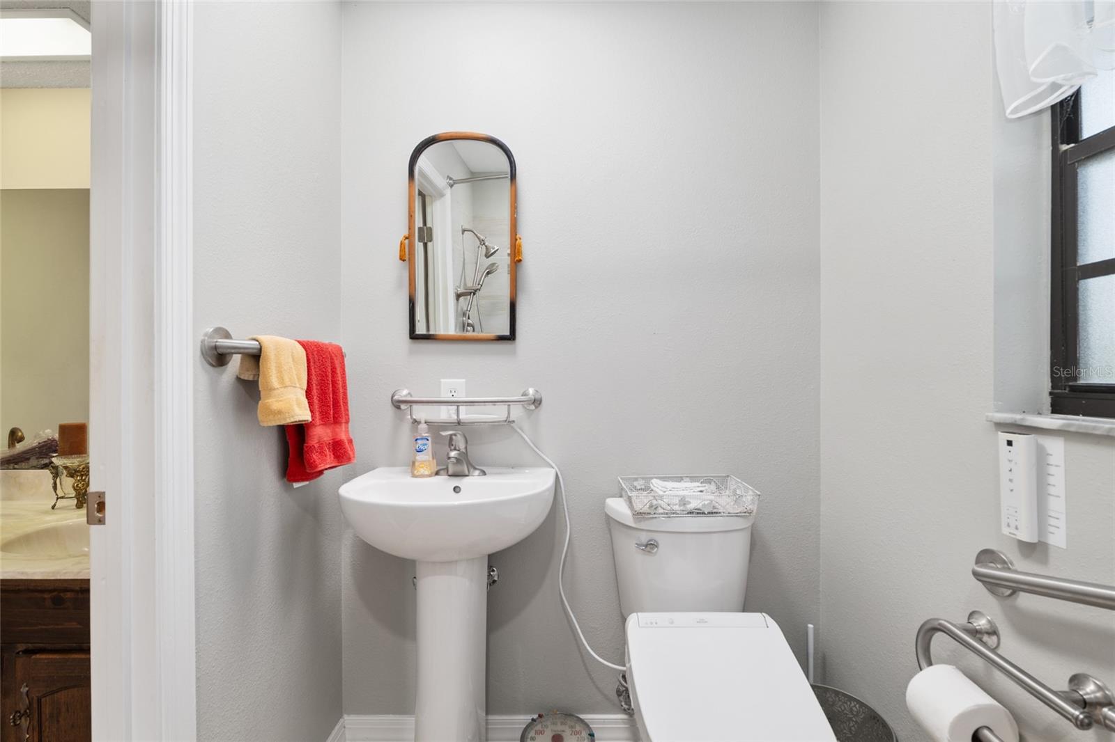 Image 43 of 84 For 3925 17th Street