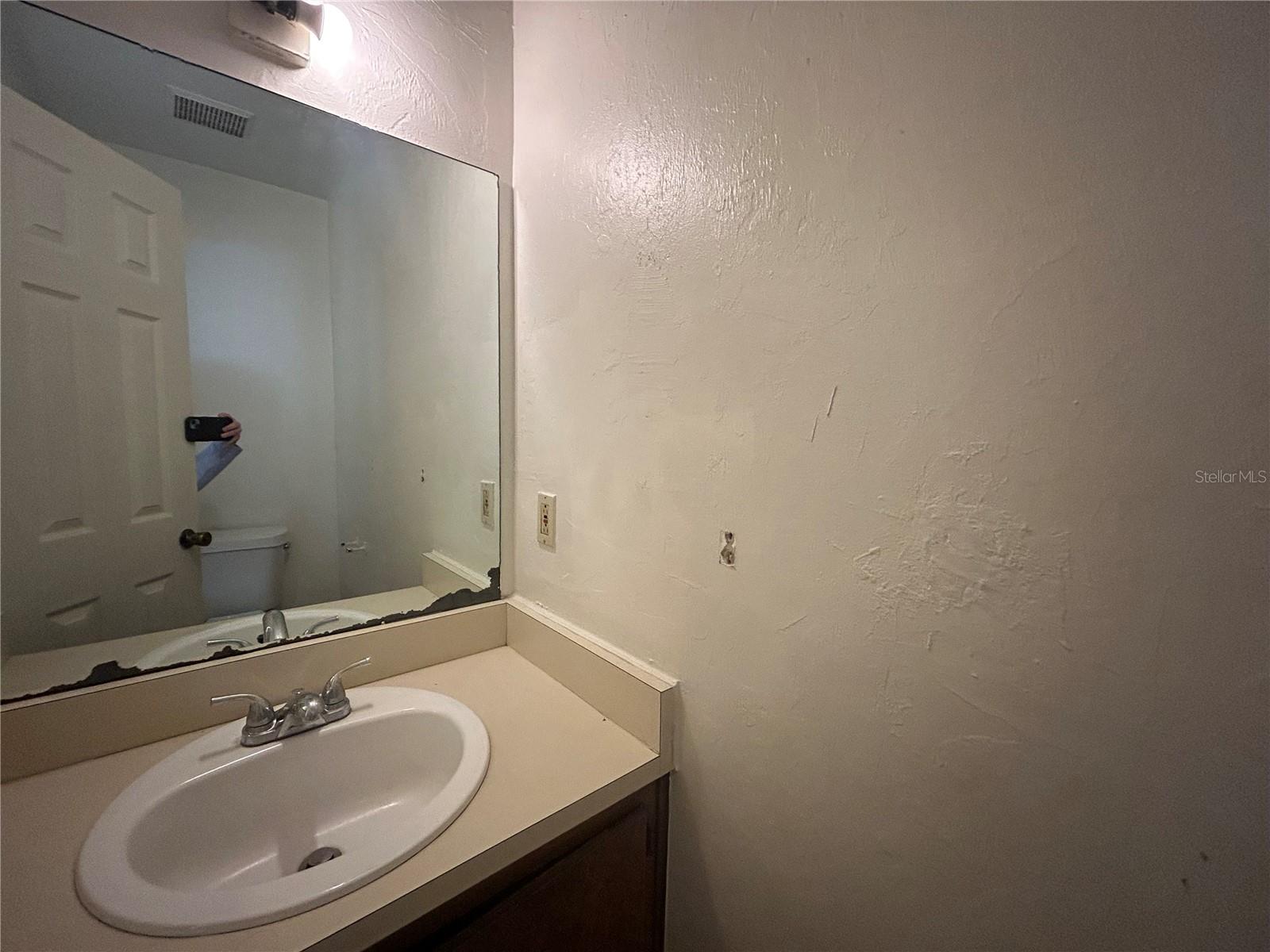 Image 14 of 16 For 707 68th Terrace