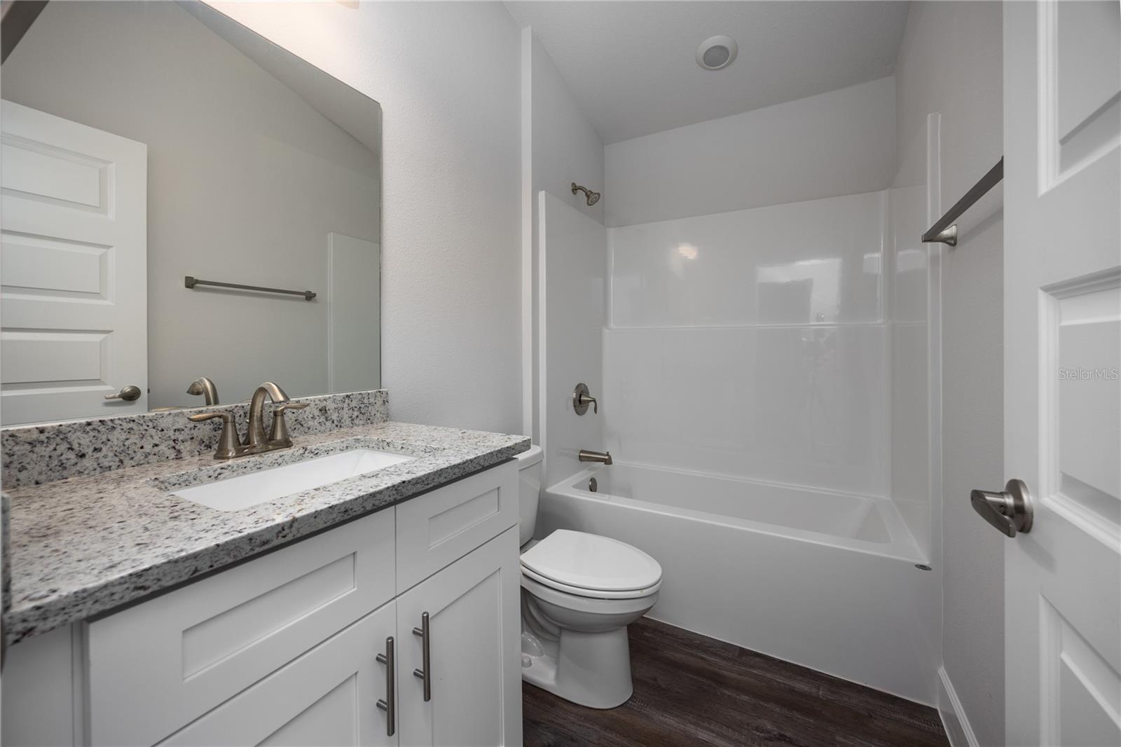 Image 21 of 30 For 13812 150th Circle