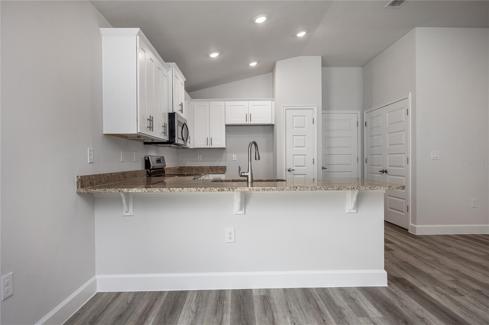 Image 12 of 22 For 13831 150th Circles