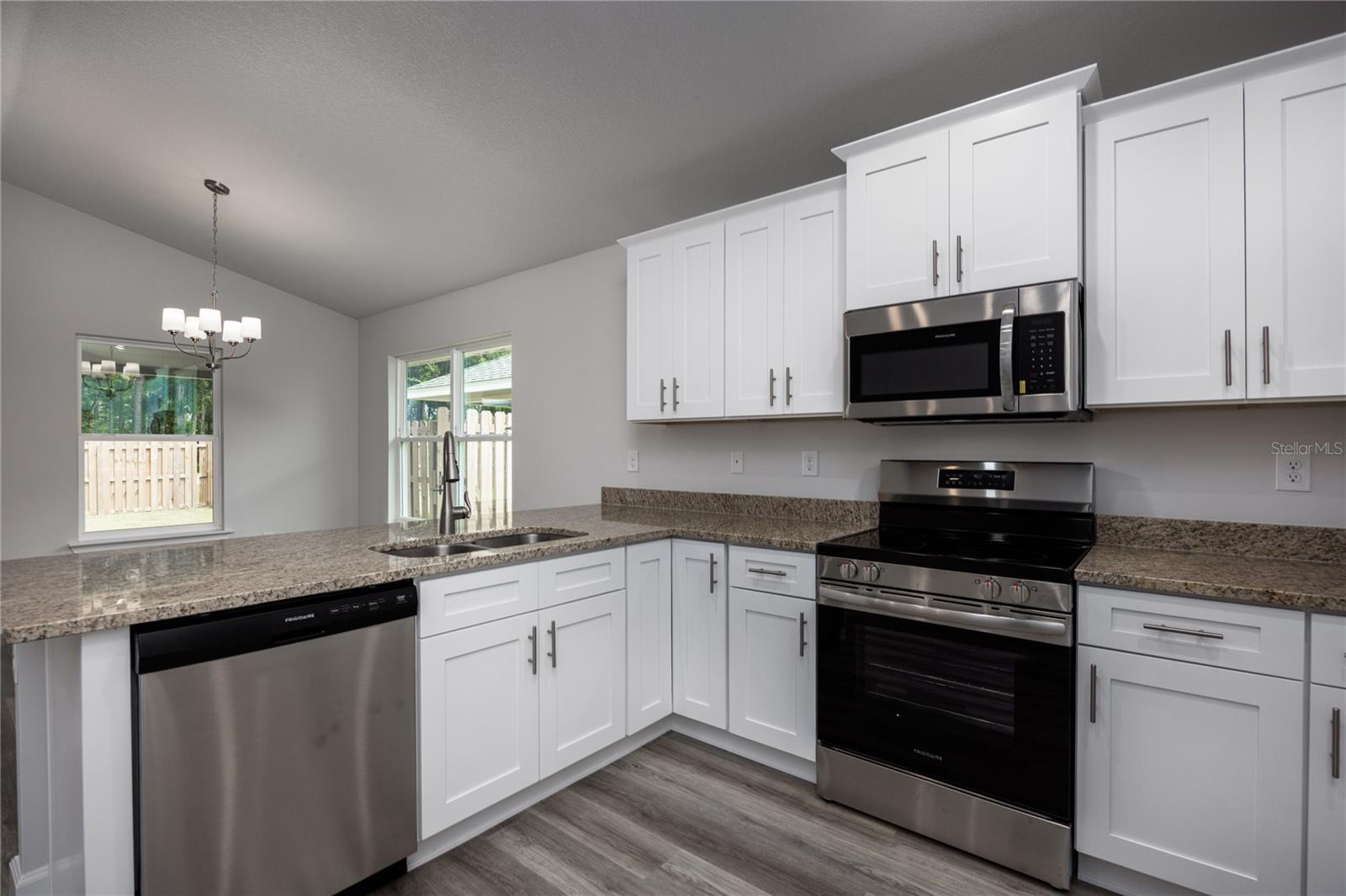 Image 14 of 22 For 13831 150th Circles