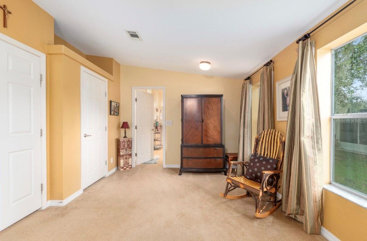 Image 29 of 53 For 7863 6th Place