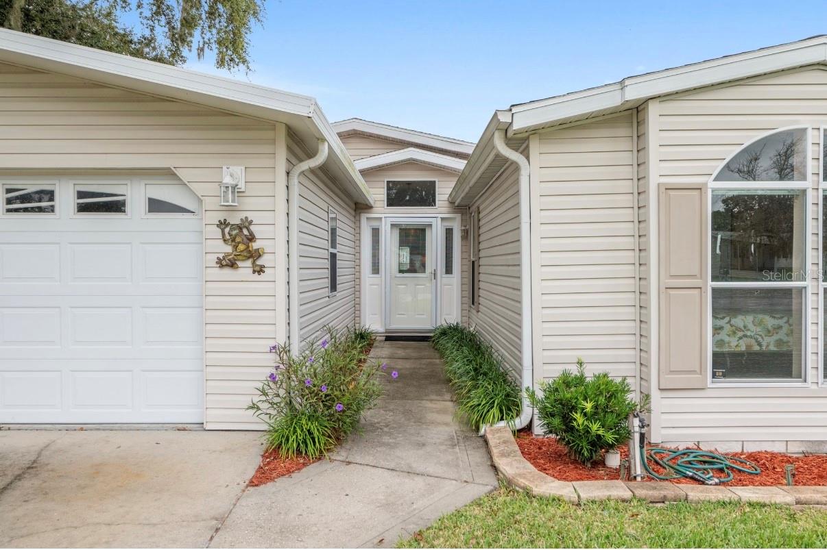 Image 3 of 53 For 7863 6th Place