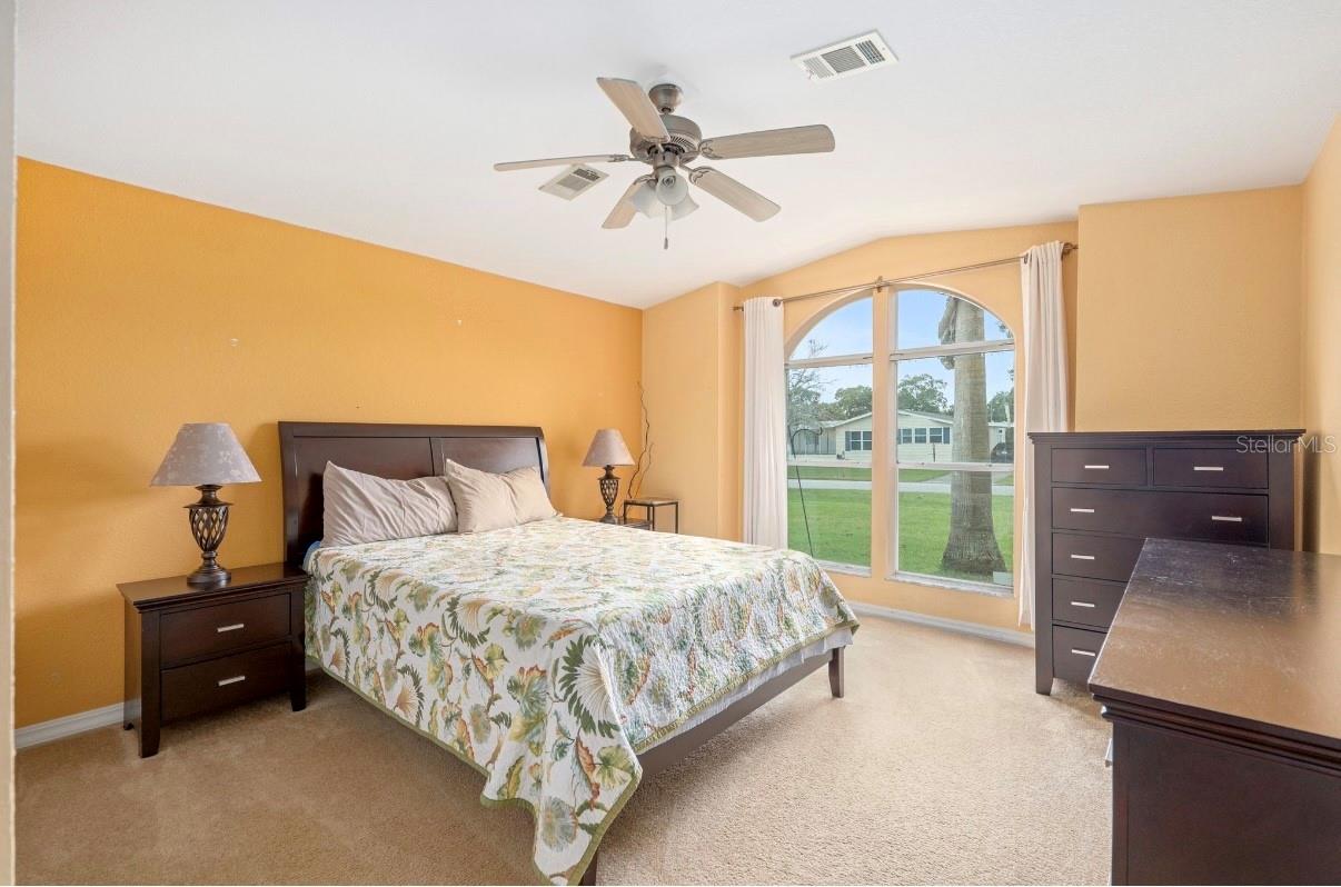 Image 37 of 53 For 7863 6th Place