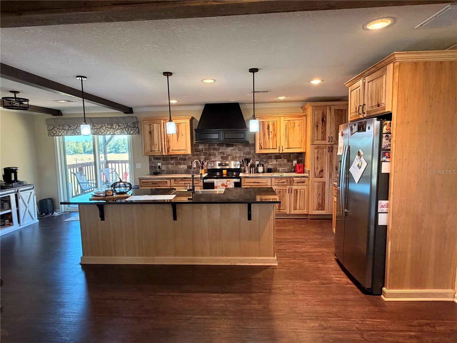 Listing photo id 5 for 10020 7th Terrace