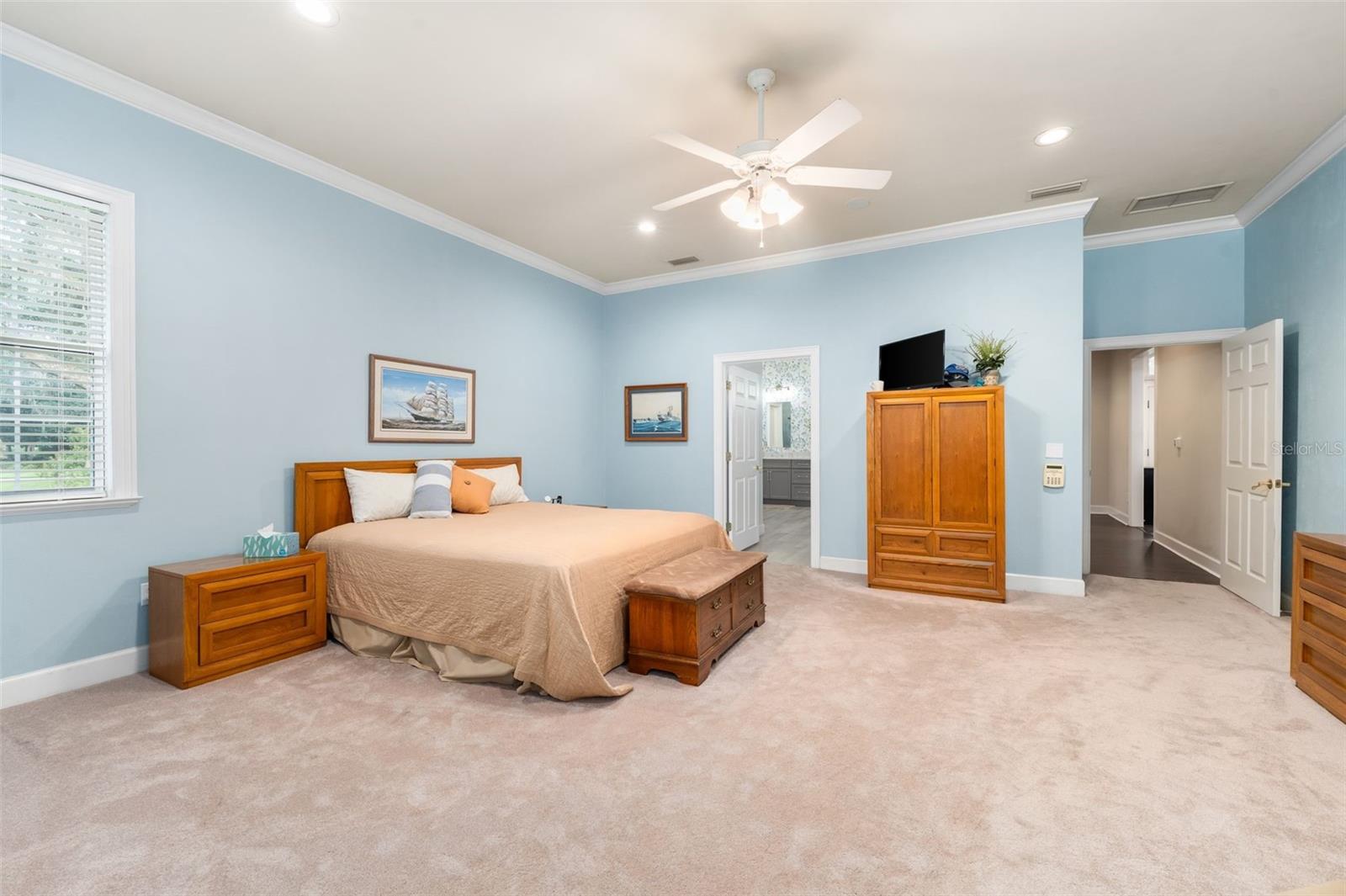 Image 20 of 66 For 12047 1st Lane