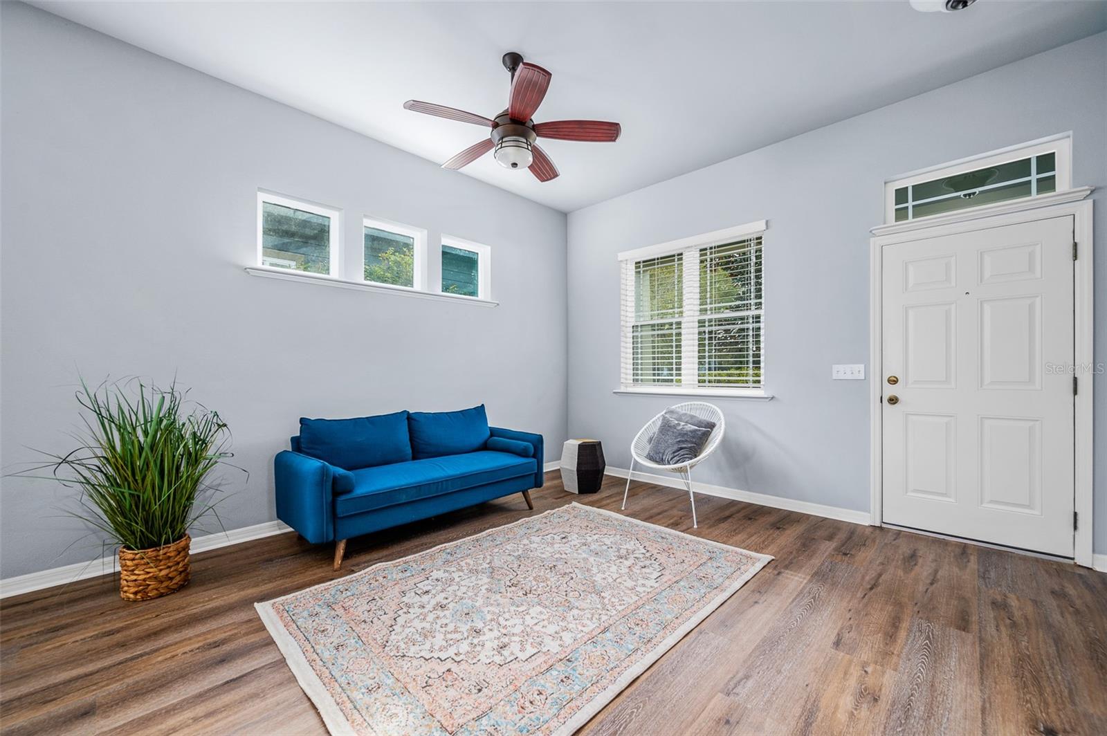 Image 4 of 38 For 7891 82nd Drive