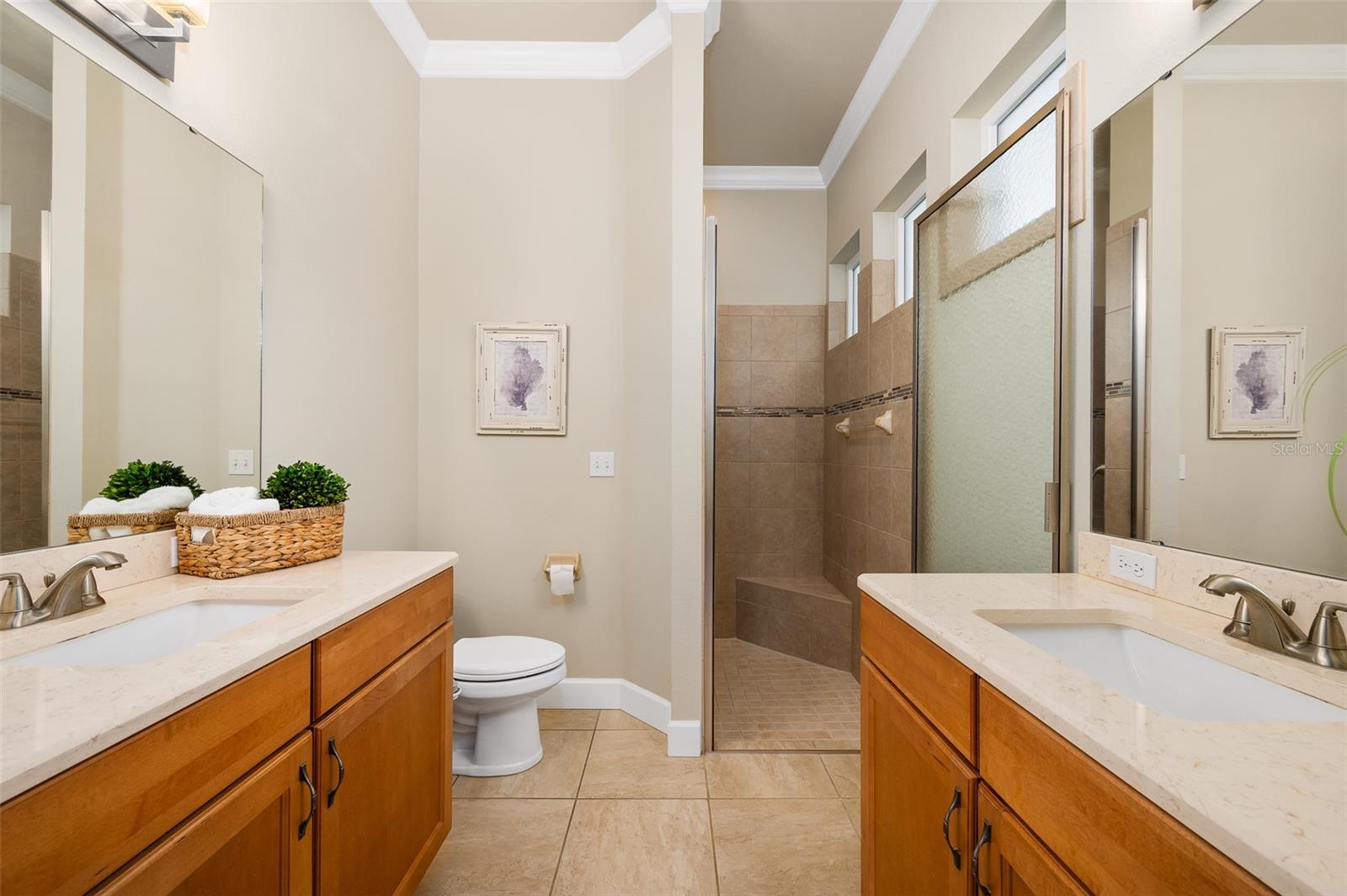 Image 21 of 34 For 6377 48th Drive