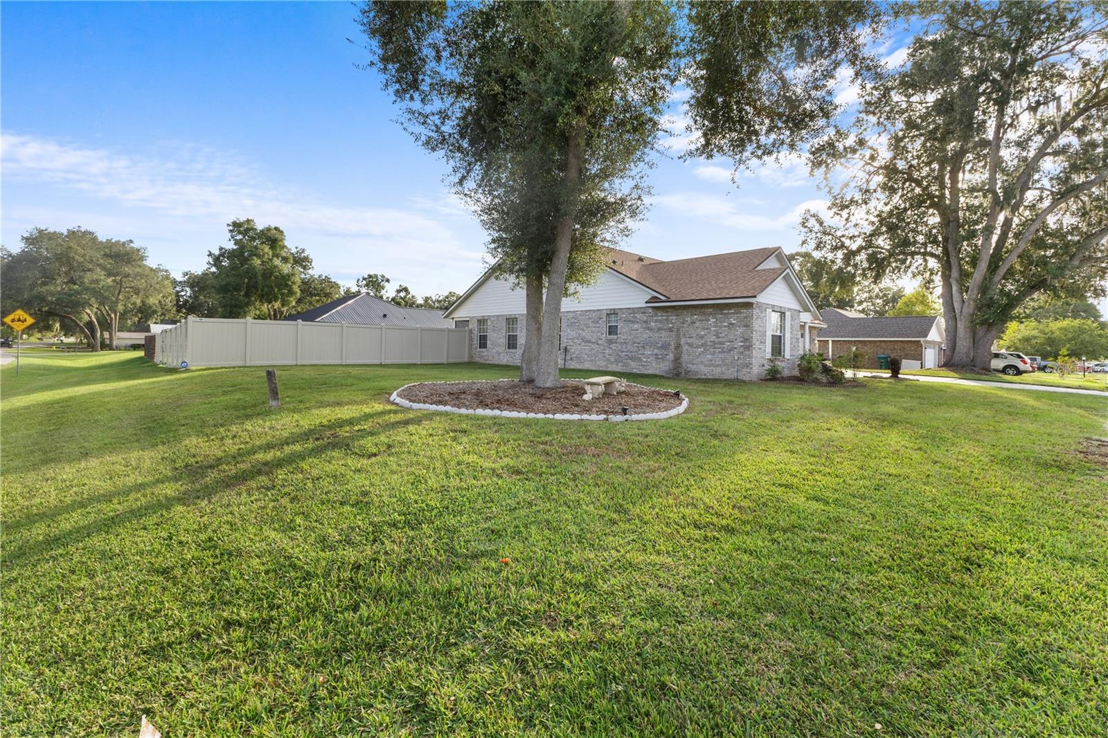 Image 30 of 33 For 25415 15th Avenue