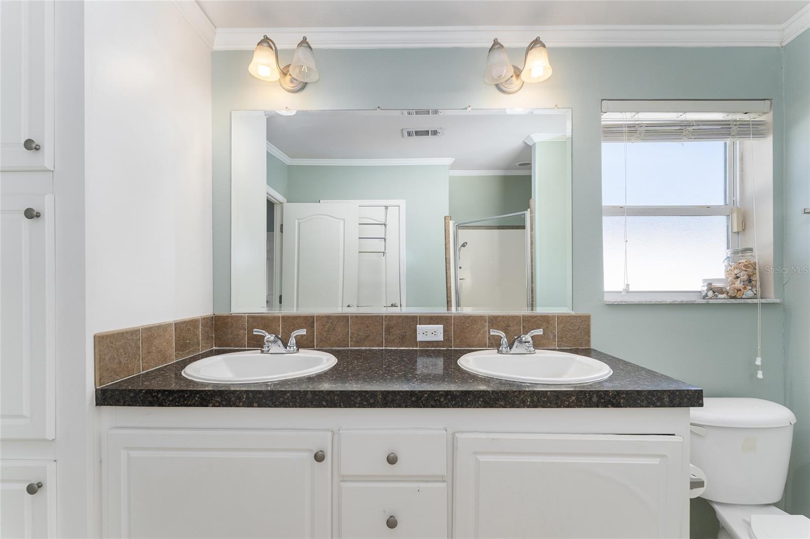 Image 22 of 27 For 3702 1st Way