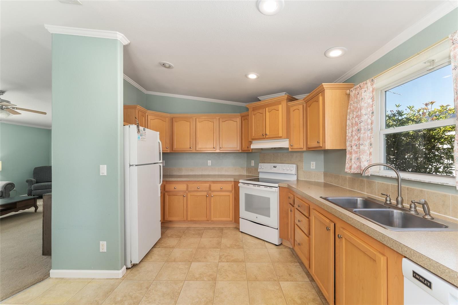 Image 8 of 27 For 3702 1st Way