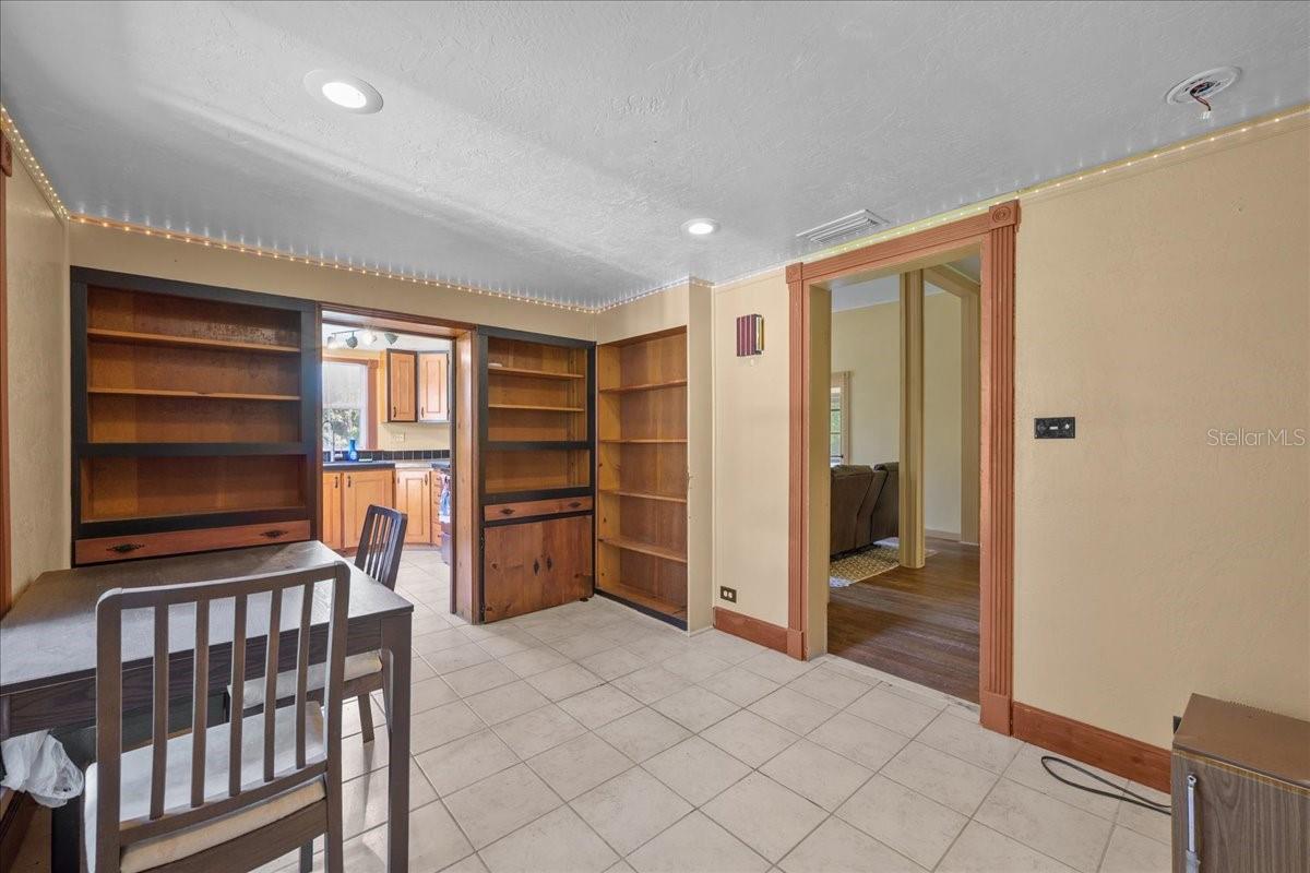 Image 13 of 35 For 21317 111th Avenue