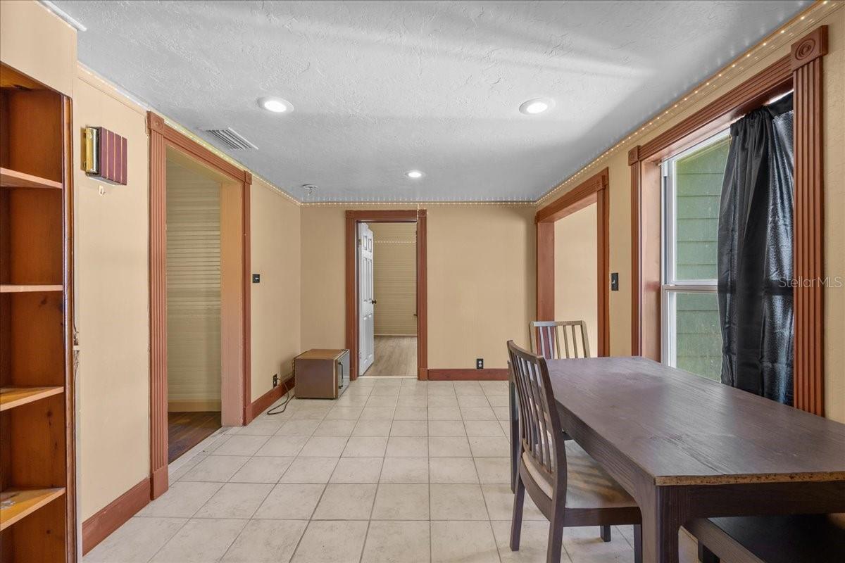 Image 17 of 35 For 21317 111th Avenue