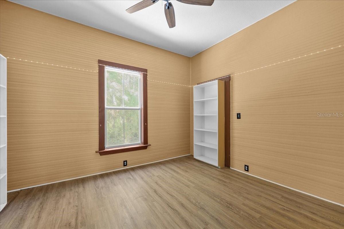 Image 22 of 35 For 21317 111th Avenue