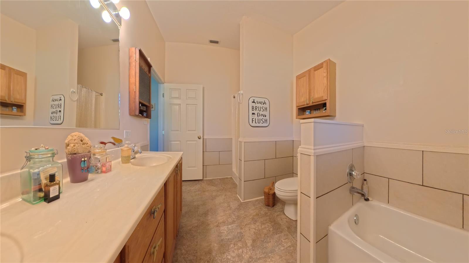 Image 11 of 30 For 125 Ann Street