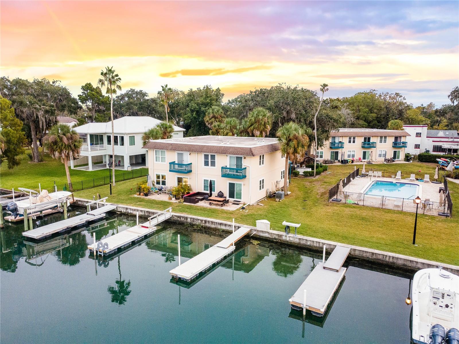 Image 43 of 50 For 30 Valare Lane 102b