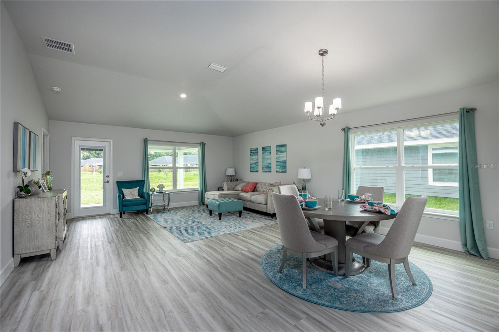 Image 4 of 31 For 13903 150th Circle