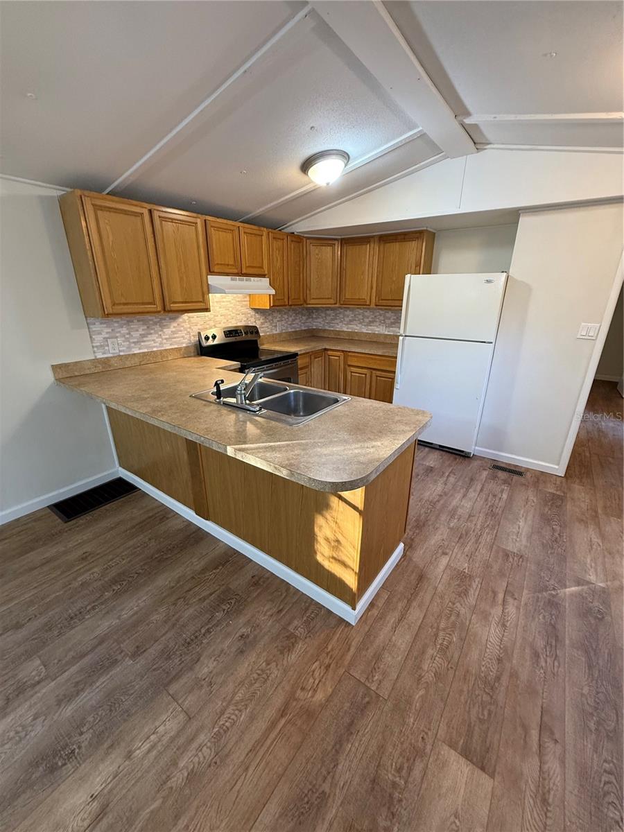 Image 25 of 39 For 8171 117th Place