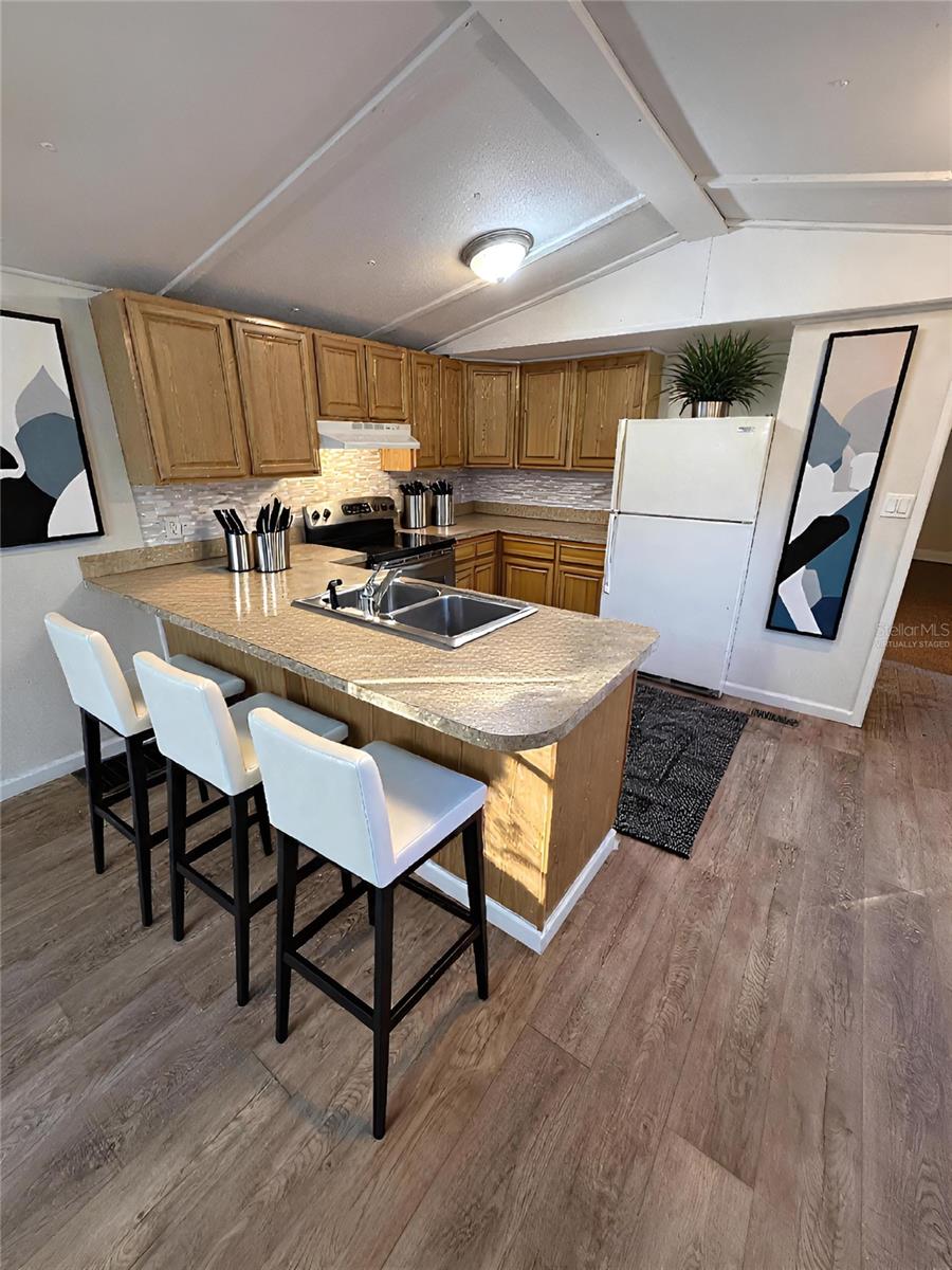 Image 4 of 39 For 8171 117th Place