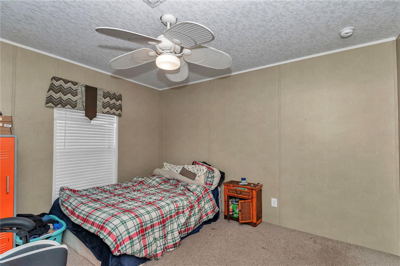 Image 27 of 55 For 5860 183rd Terrace