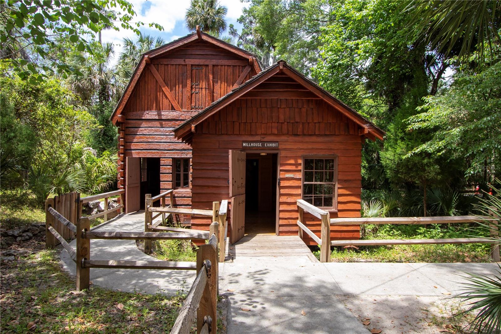 Image 45 of 55 For 5860 183rd Terrace