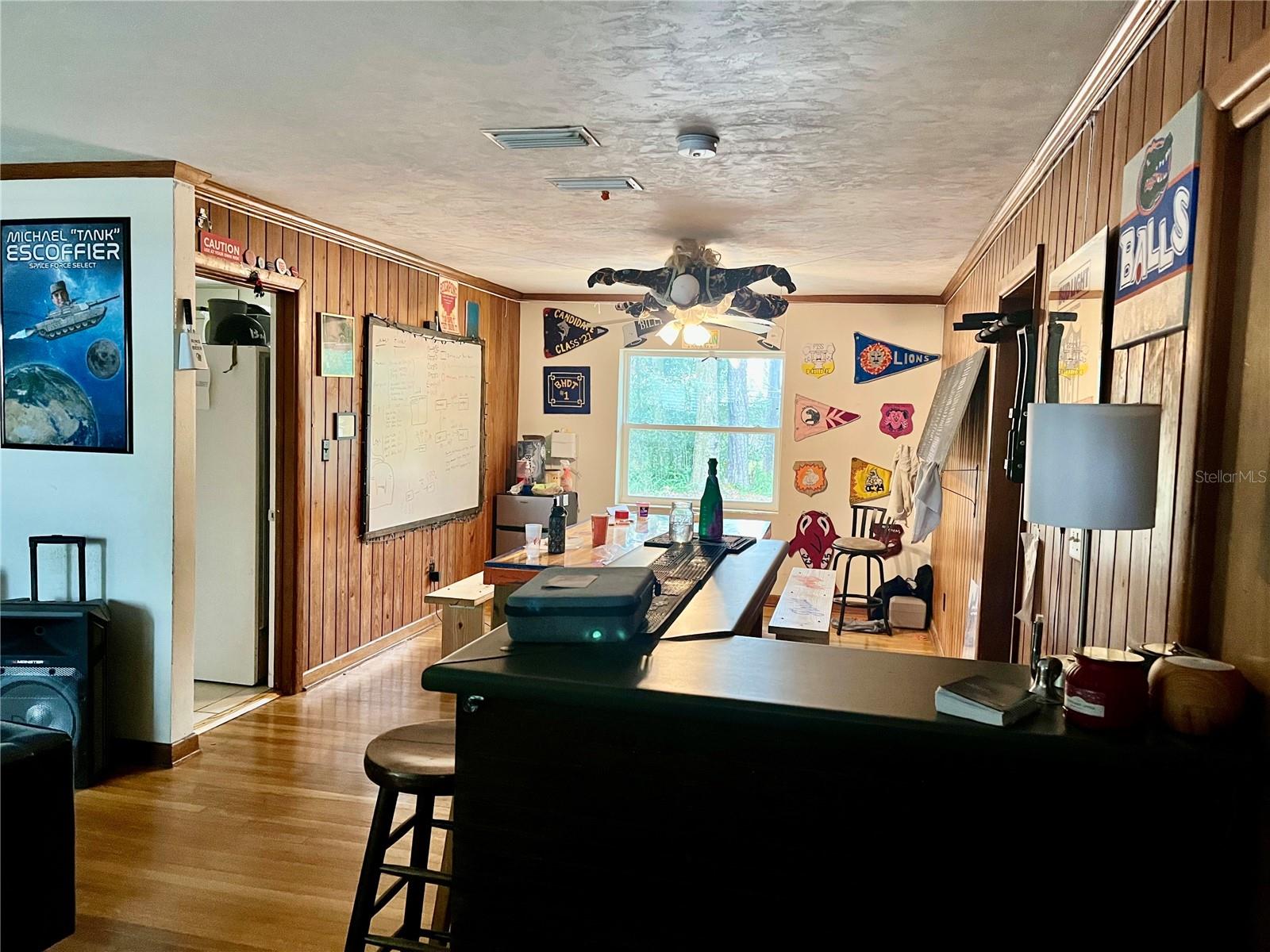 Image 3 of 5 For 3105 University Avenue