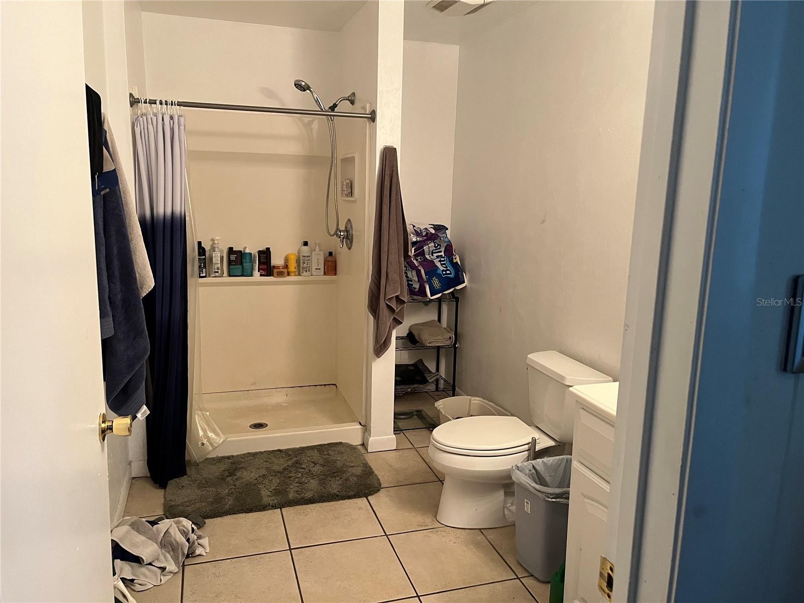 Image 5 of 5 For 3105 University Avenue