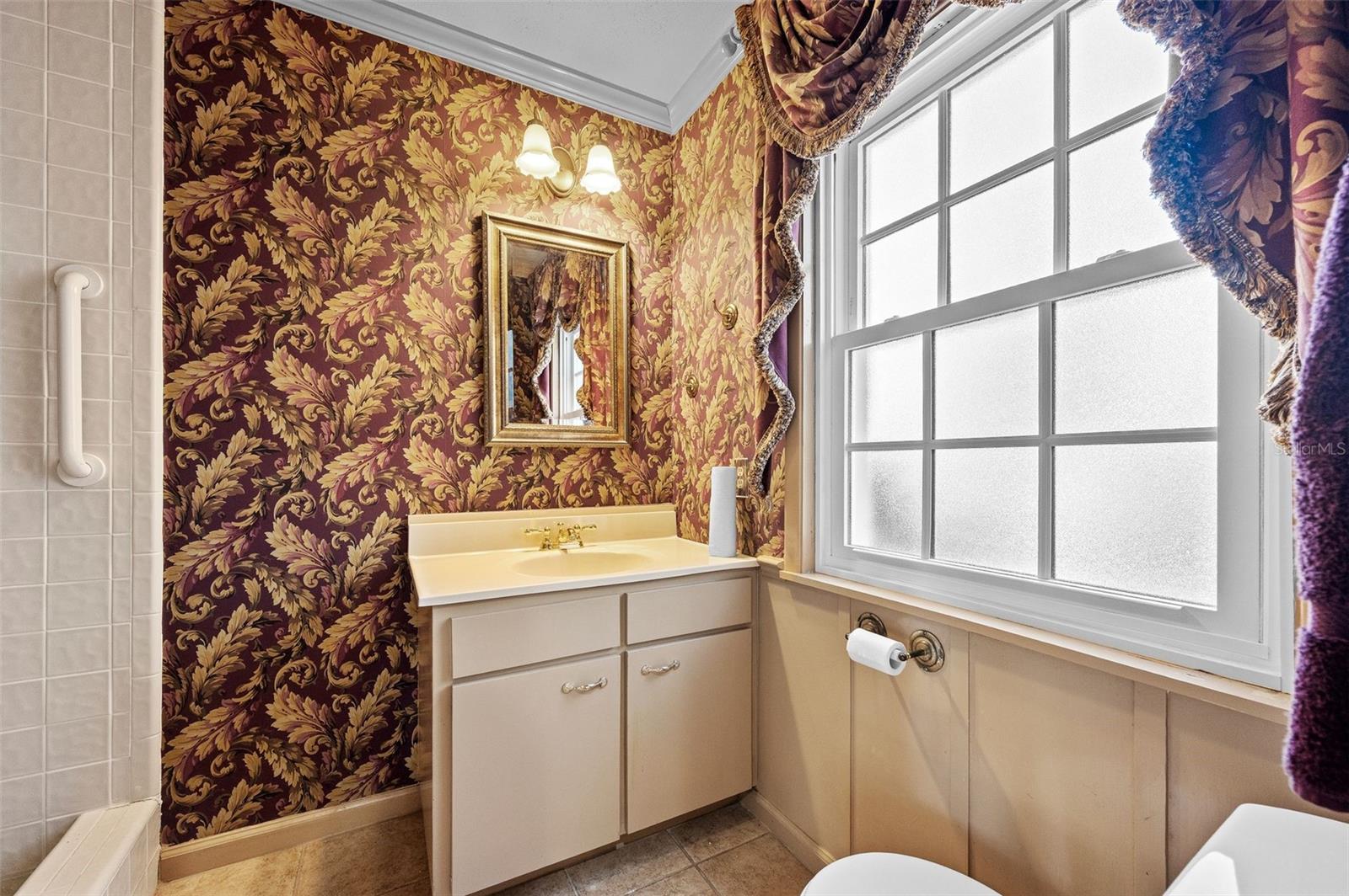 Image 11 of 59 For 822 107th Terrace