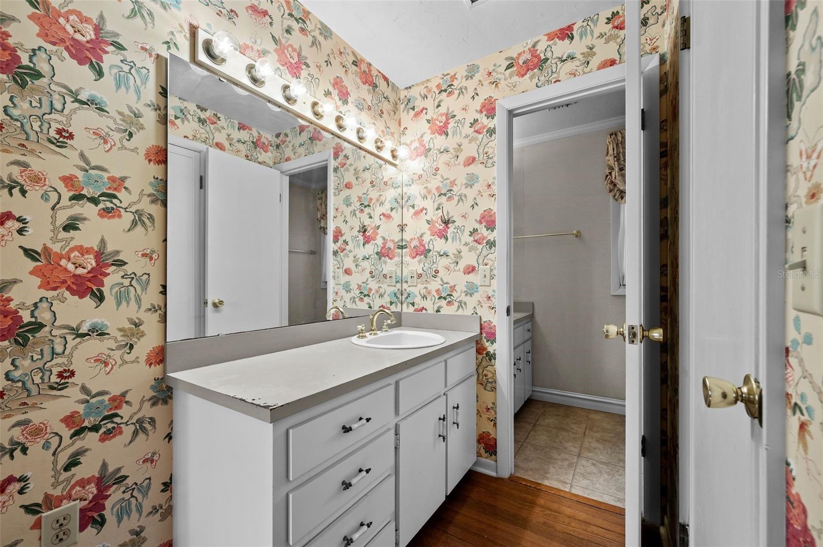 Image 24 of 59 For 822 107th Terrace