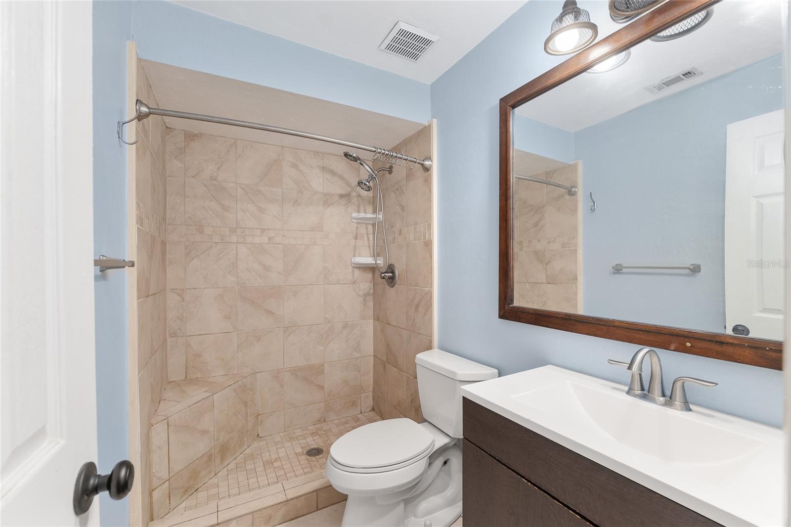 Image 20 of 39 For 4308 69th Terrace