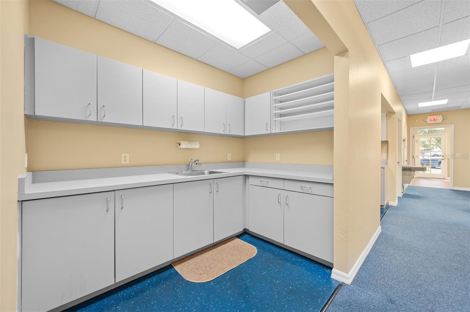 Image 11 of 16 For 3721 40th Terrace A