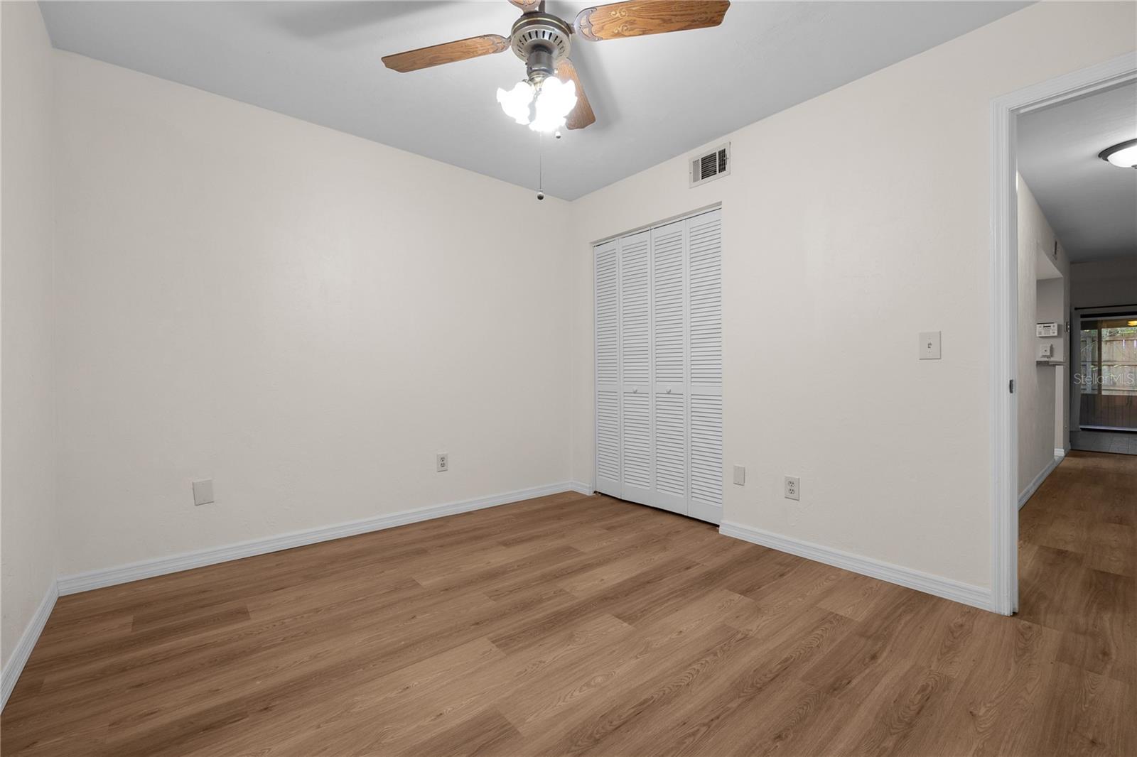 Image 18 of 30 For 5417 33rd Place