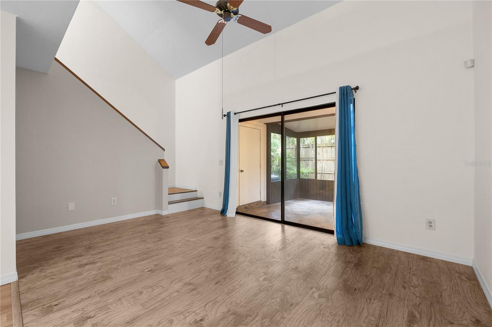 Image 3 of 30 For 5417 33rd Place