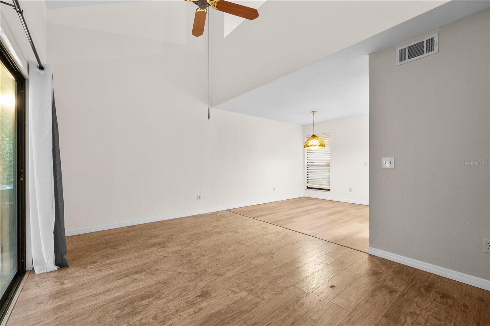 Image 4 of 30 For 5417 33rd Place