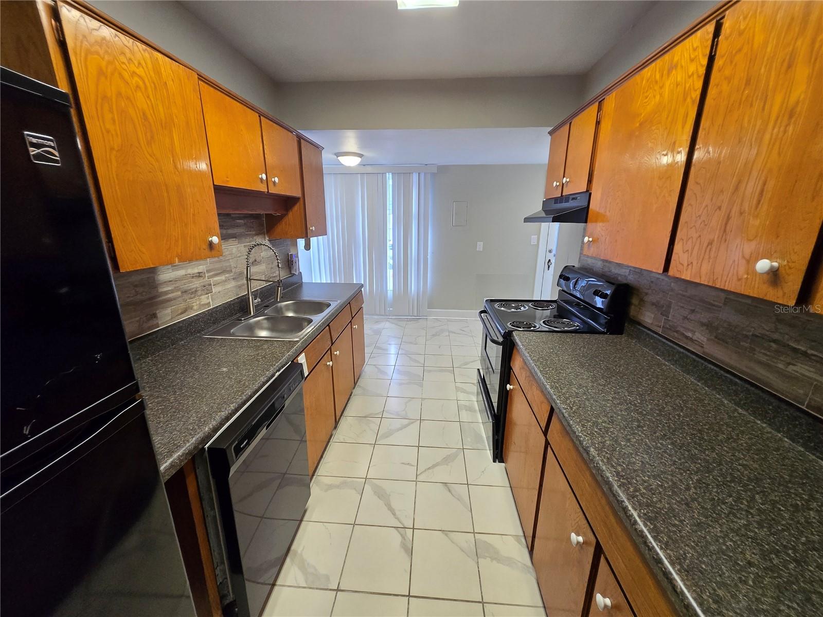 Image 10 of 24 For 924 5th Avenue C