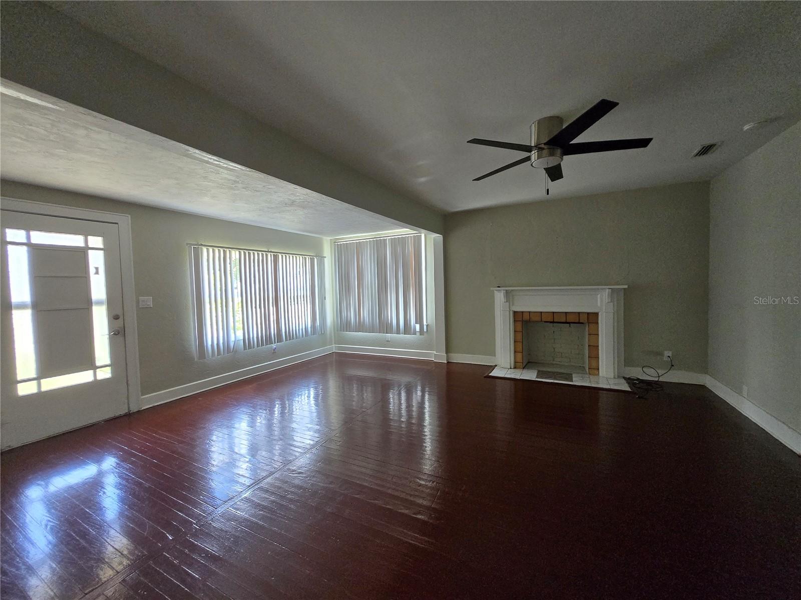 Image 12 of 24 For 924 5th Avenue C