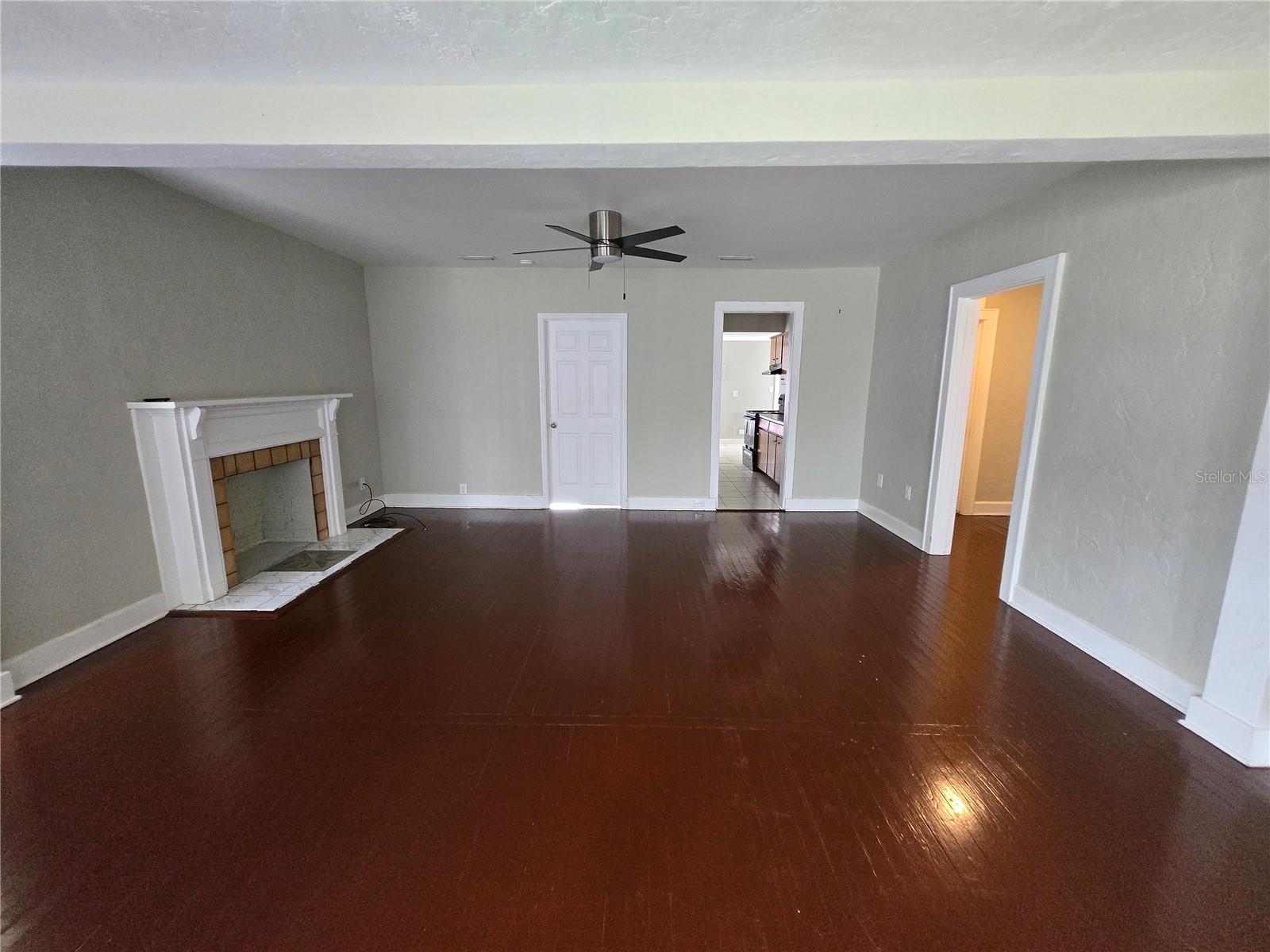 Image 2 of 24 For 924 5th Avenue C