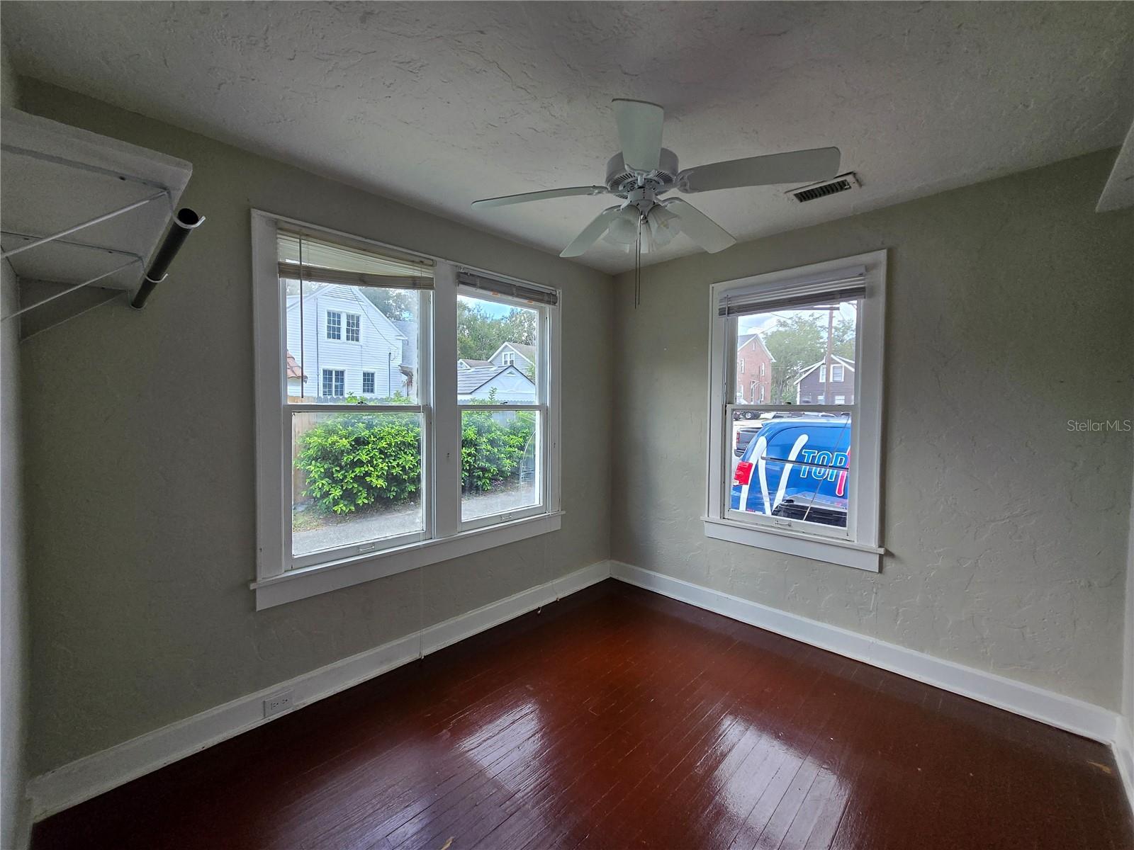 Image 23 of 24 For 924 5th Avenue C