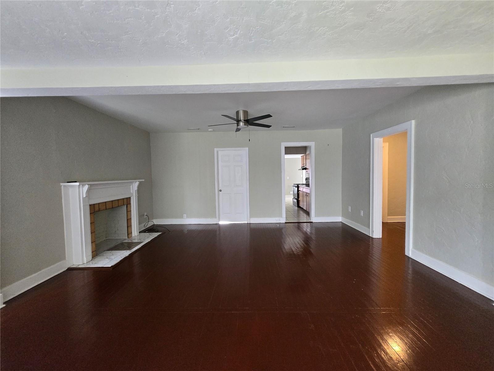 Image 5 of 24 For 924 5th Avenue C