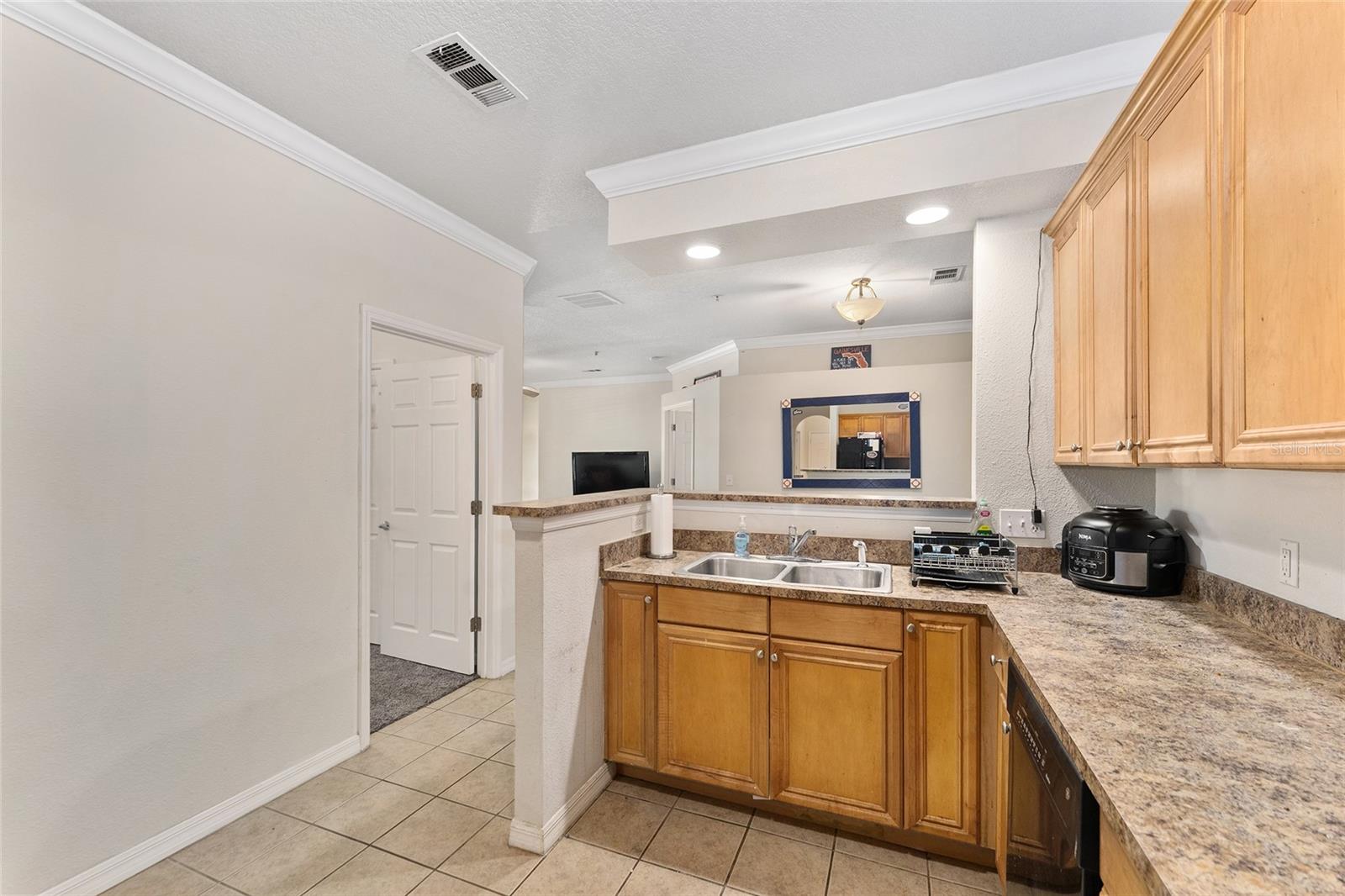 Image 10 of 40 For 1142 9th Road 103