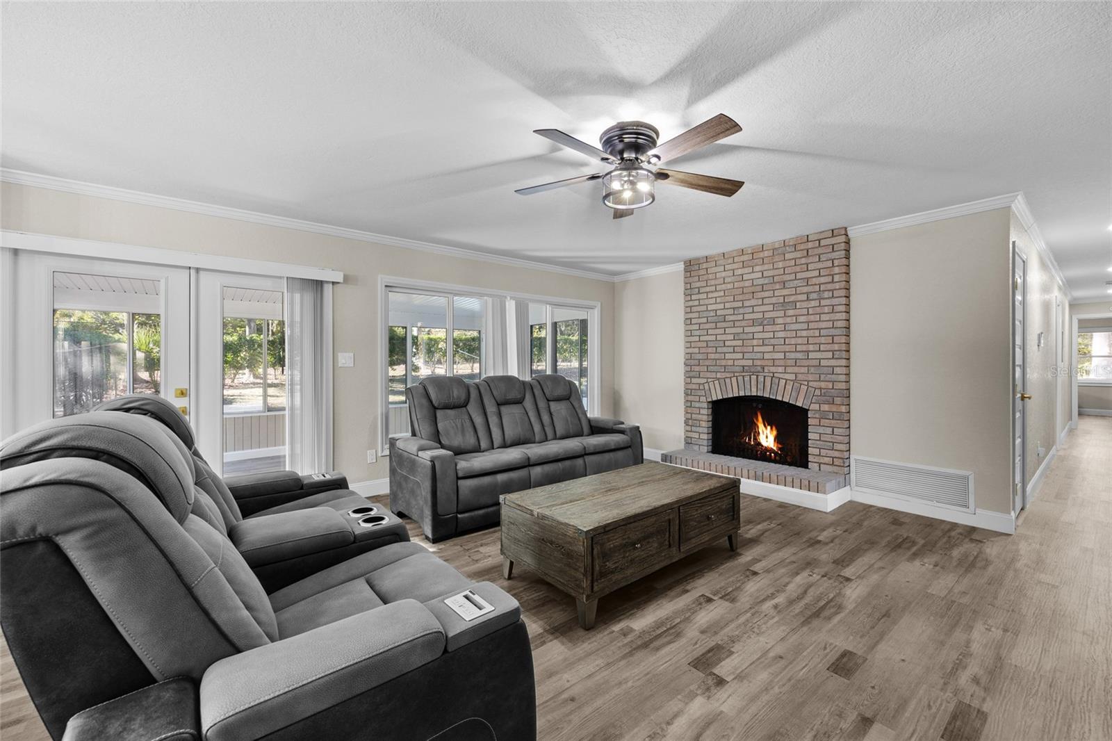 Image 10 of 41 For 830 60th Street