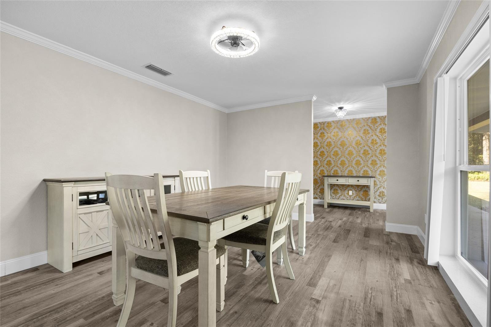 Image 17 of 41 For 830 60th Street