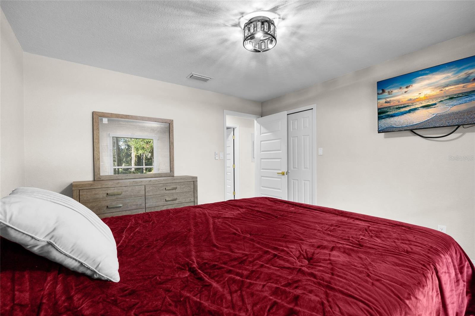 Image 26 of 41 For 830 60th Street