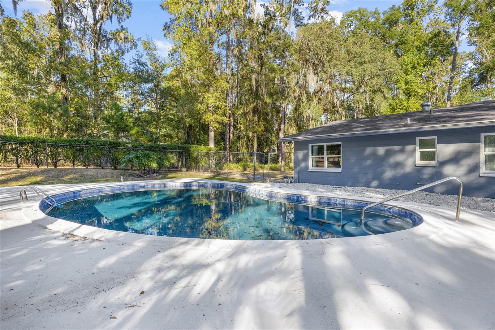 Image 34 of 41 For 830 60th Street