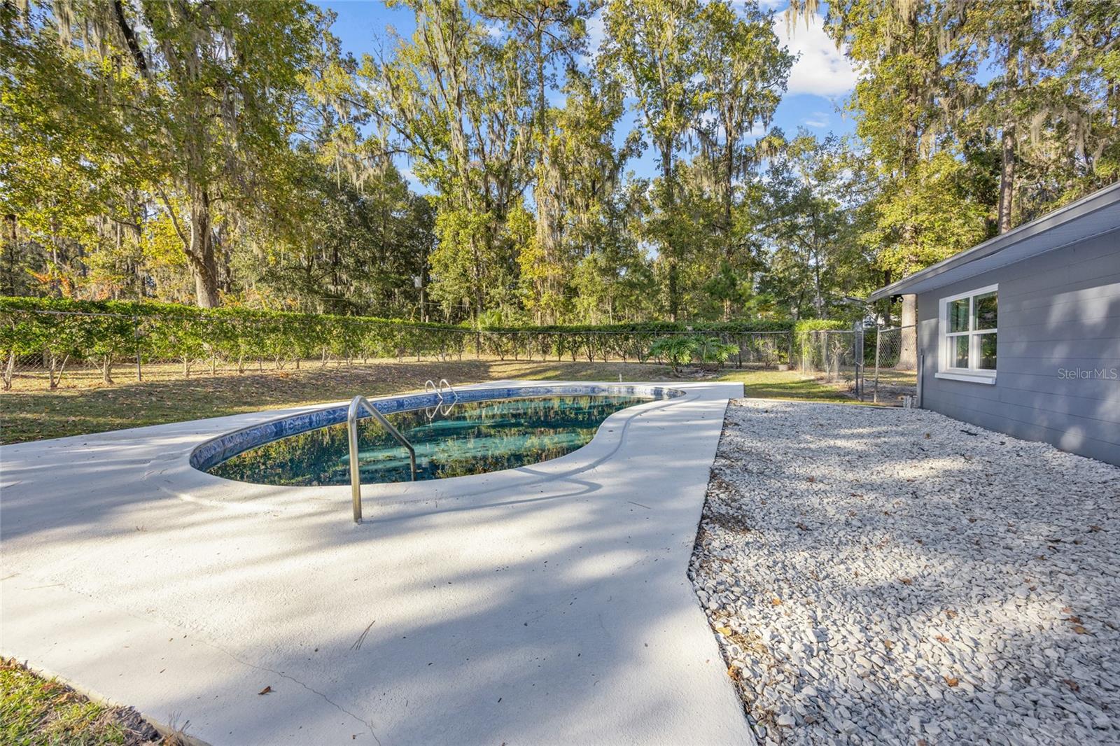 Image 35 of 41 For 830 60th Street