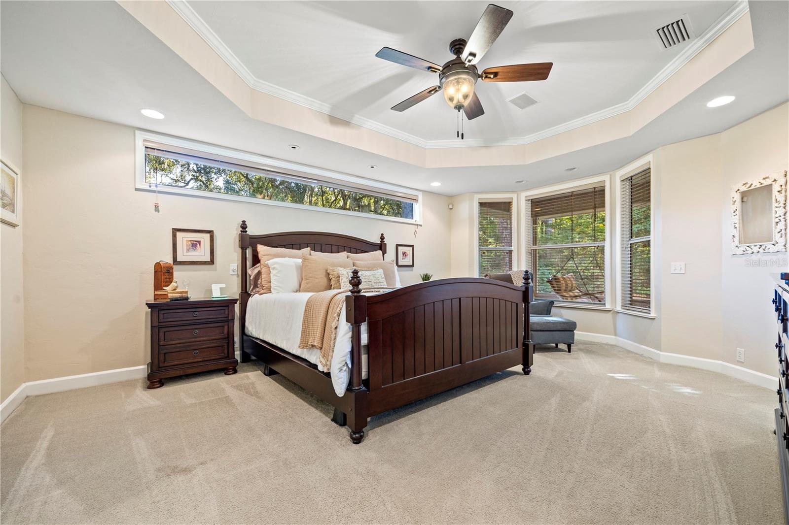 Listing photo id 15 for 6241 105th Avenue