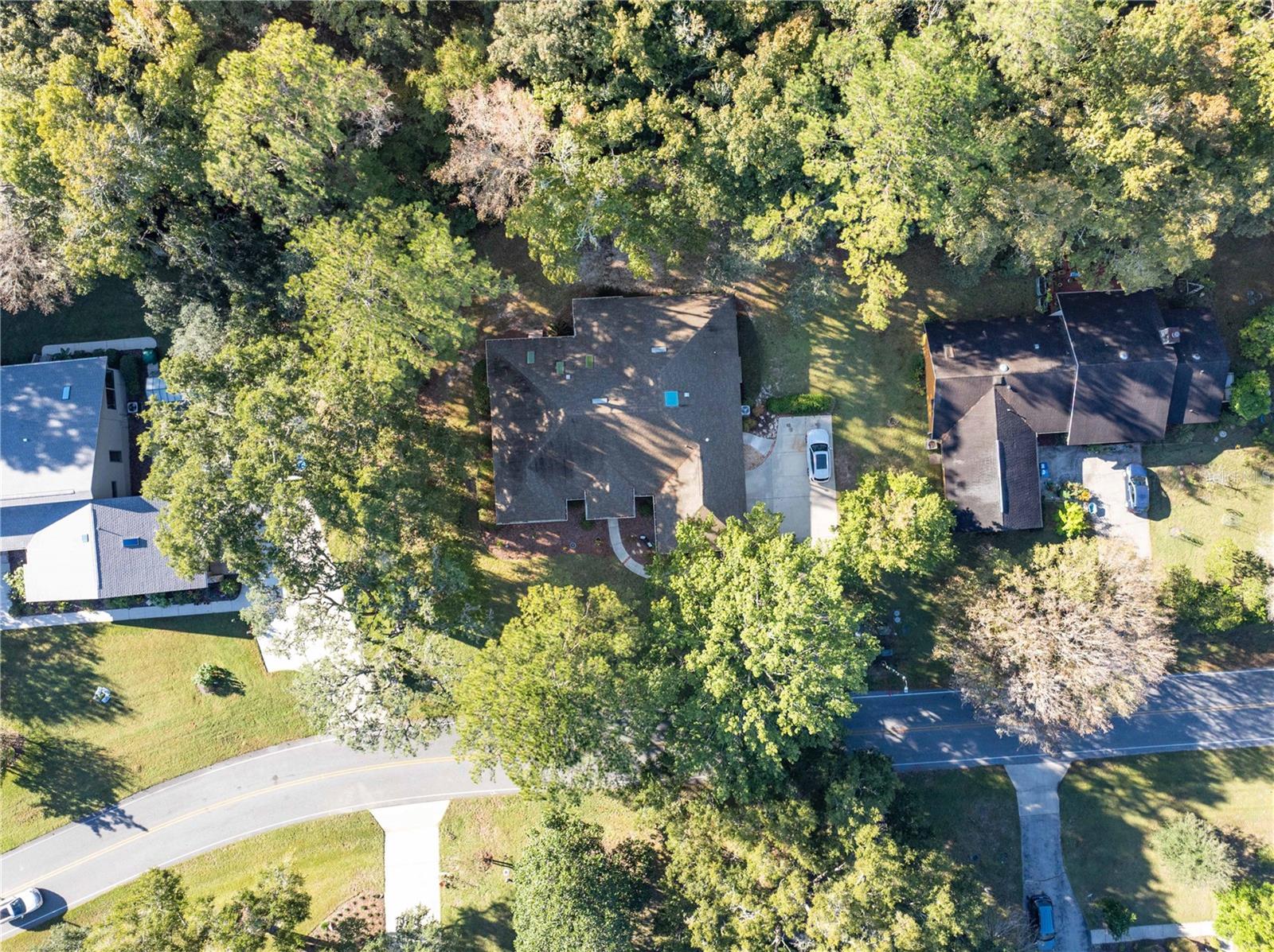 Listing photo id 48 for 6241 105th Avenue